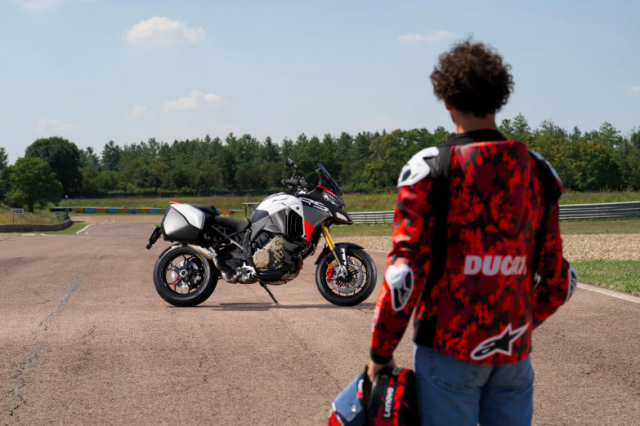Ducati Multistrada V4 RS 2026 ra mat khi chat touring gap linh hon superbike - 8
