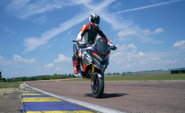 Ducati Multistrada V4 RS 2026 ra mat khi chat touring gap linh hon superbike - 10