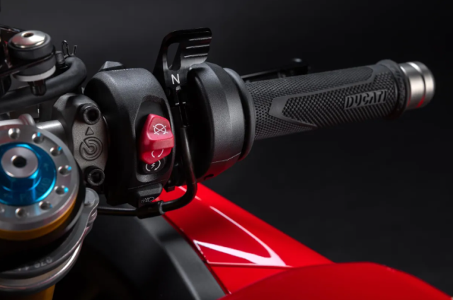 Ducati Panigale V4 R 2026 Dinh cao duong dua buoc ra doi thuc - 6