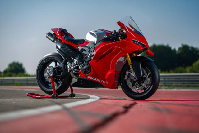 Ducati Panigale V4 R 2026 Dinh cao duong dua buoc ra doi thuc - 10