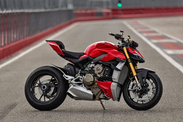 Ducati Panigale V4 Streetfighter V4 bi trieu hoi vi loi truc banh sau anh em chu y - 5
