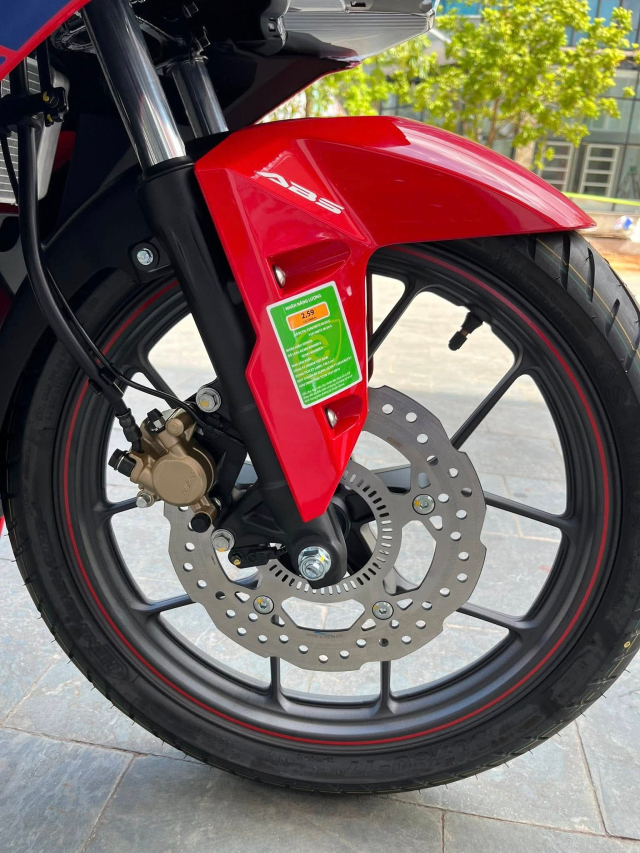 Hinh anh thuc te cua Honda Winner R tai dai ly Ve som hon ca cong bo - 8