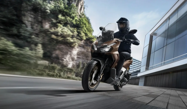 Honda ADV 160 2026 trinh lang Nang cap ngoai hinh bo sung man hinh TFT va cong nghe RoadSync - 3