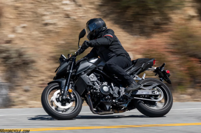 Honda CB750 Hornet 2025 vs Suzuki GSX8S vs Yamaha MT07 anh em chon xe nao - 23