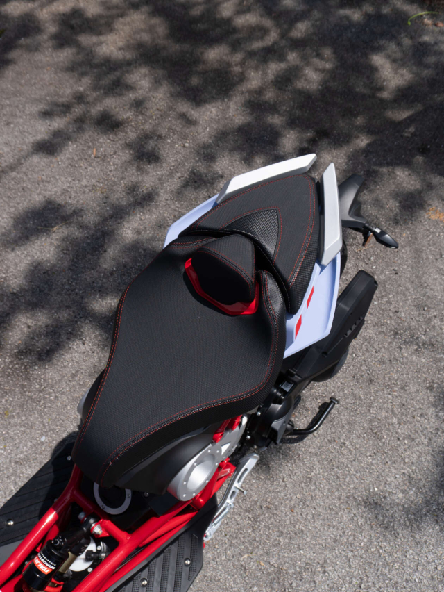 Italjet Dragster 300 2026 cap ben Malaysia Phong cach cong nghe va cam xuc danh cho dan choi xe - 5