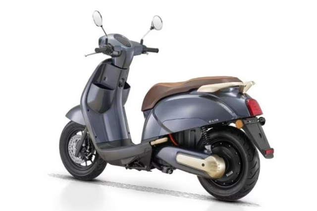 Kham pha xe may dien QJMotor ELTR vua ra mat Toc do 70 kmh chay duoc 105 kmsac - 4