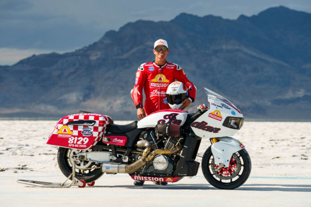 Khi Indian Challenger pha ky luc tai Bonneville