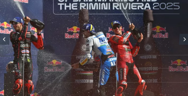 Marc Marquez lai len ngoi o San Marino Bezzecchi tiec nuoi anh em nha Marquez cung len podium
