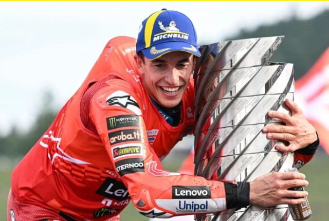 Marc Marquez roi nuoc mat sau khi tro lai voi chuc vo dich MotoGP Toi cam thay binh yen