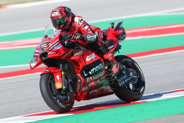 Marc Marquez tin Bagnaia du ban linh vuot qua khung hoang - 3