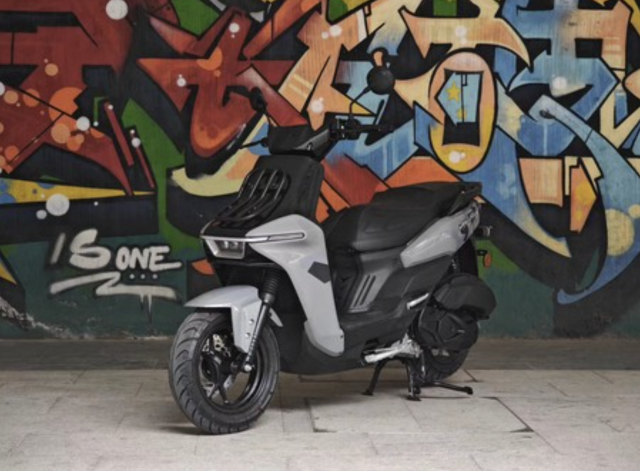 Motofino Explor150 mau xe ga offroad doc dao dong co DOHC va co gia re ngang Honda Vision