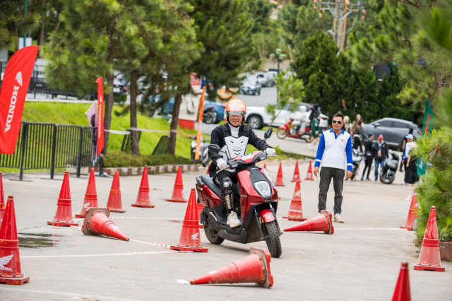Nhin lai hanh trinh Honda Biker Rally Da Lat 3 ngay Hon 600 biker Chung mot tinh than - 6