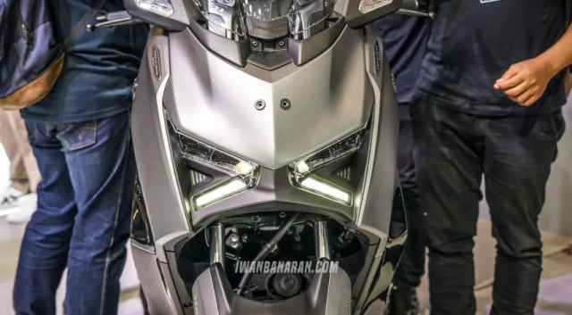 Ra mat Yamaha XMAX Connected TechMAX 2026 Khi su sang trong va cong nghe cung hoi tu