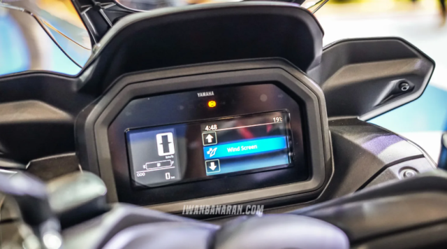Ra mat Yamaha XMAX Connected TechMAX 2026 Khi su sang trong va cong nghe cung hoi tu - 4