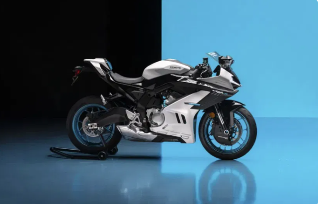 Sportbike vs Supertwin Giai dua TT 2026 se thay doi cuoc choi nhu the nao - 4
