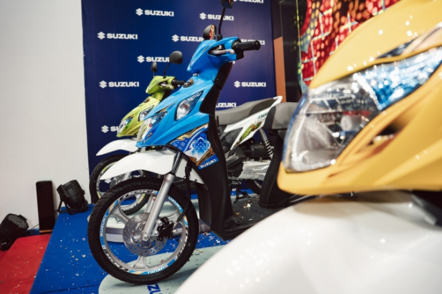 Suzuki trinh lang Nex 2026 ben CAM voi 5 mau moi co gia ban kha cao len den 48 trieu Dong