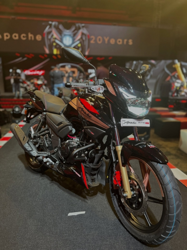 Tim hieu TVS Apache RTR 160 phien ban ky niem 20th Anniversary Edition co gia ban chi 356 trieu VND - 4