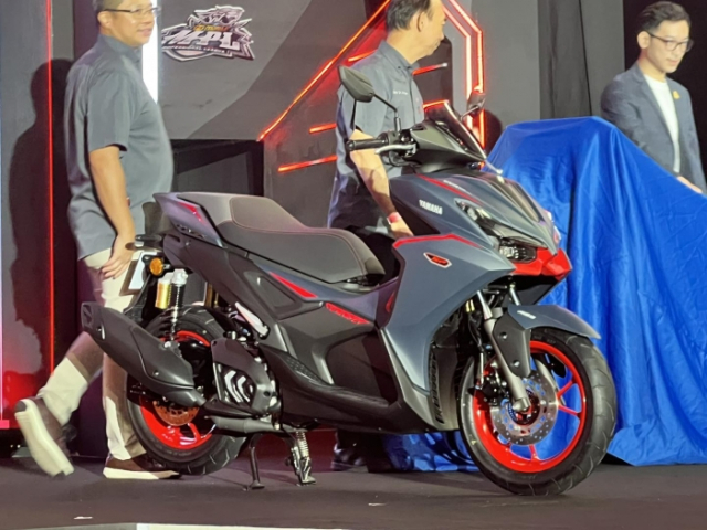 Yamaha NVX 155 All New ra mat o Malaysia Cau hinh tuong tu nhung co gia ban cao hon o nuoc ta