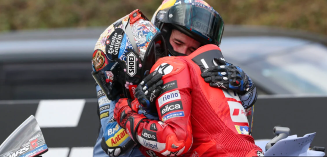 Alex Marquez Khi nguoi em dung len tu cai bong cua Marc Marquez