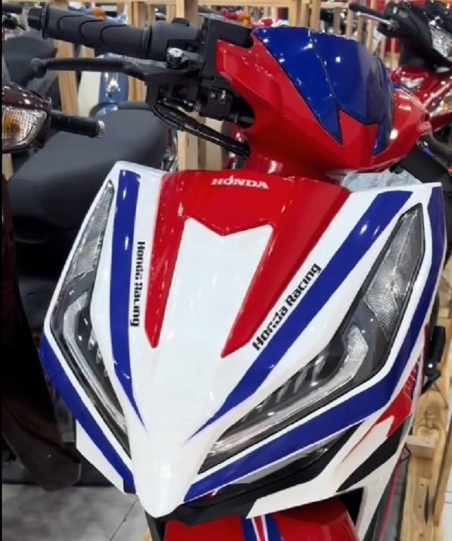 Bat ngo Honda Vario 125 phien ban dac biet HRC do bo thi truong Viet voi gia khoang 85 trieu Dong - 4