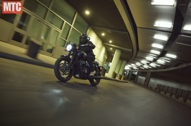 Bonneville T100 T120 2026 Van la chat Anh co dien nhung gio da thong minh hon bao gio het - 11