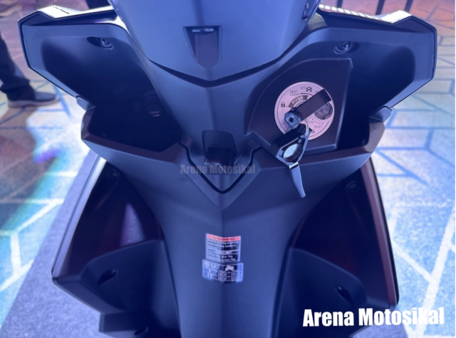 Can canh WMOTO EZ125i 2026 vua ra mat voi gia 25 trieu Dong Co gi de canh tranh voi Vario 125 - 8