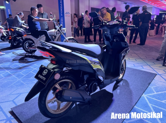Can canh WMOTO EZ125i 2026 vua ra mat voi gia 25 trieu Dong Co gi de canh tranh voi Vario 125 - 26