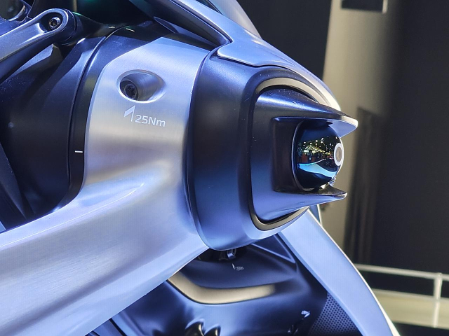 Can canh Yamaha MOTOROiD bang xuong bang thit tai Japan Mobility Show 2025 - 12