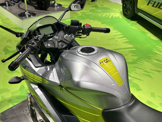 Hinh anh thuc te cua Suzuki Gixxer SF 250 FFV phien ban su dung xang sinh hoc 85 Ethanol - 8
