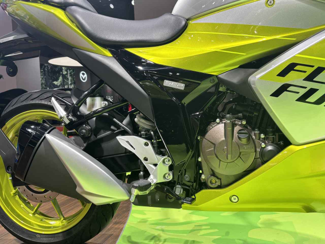 Hinh anh thuc te cua Suzuki Gixxer SF 250 FFV phien ban su dung xang sinh hoc 85 Ethanol - 14