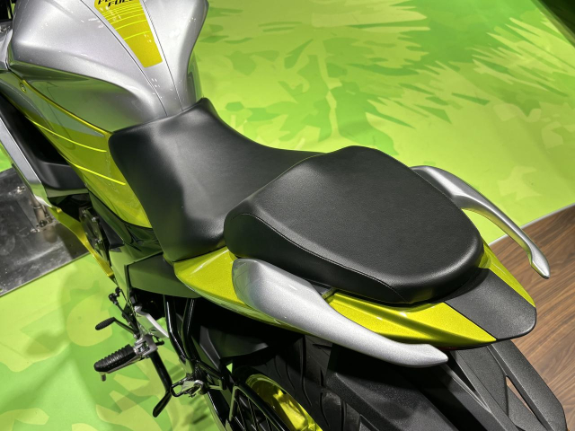 Hinh anh thuc te cua Suzuki Gixxer SF 250 FFV phien ban su dung xang sinh hoc 85 Ethanol - 19