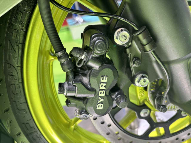 Hinh anh thuc te cua Suzuki Gixxer SF 250 FFV phien ban su dung xang sinh hoc 85 Ethanol - 23