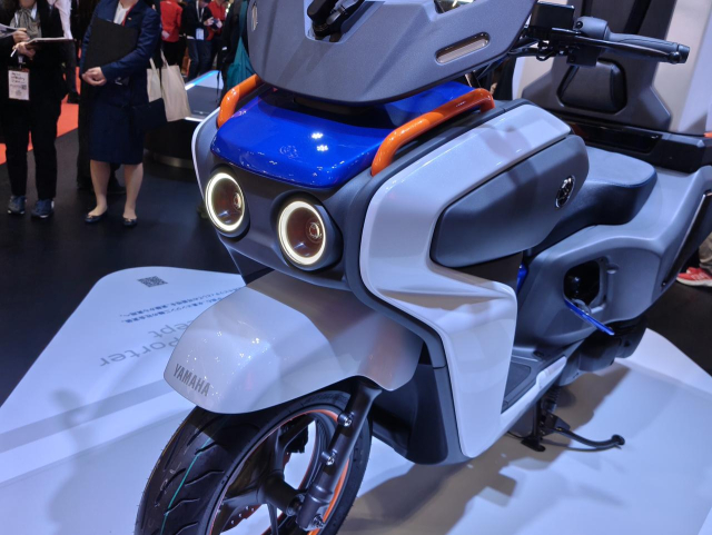 Hinh anh thuc te Yamaha H2 Buddy Porter chiec xe ga chay bang hydro tai Japan Mobility Show 2025