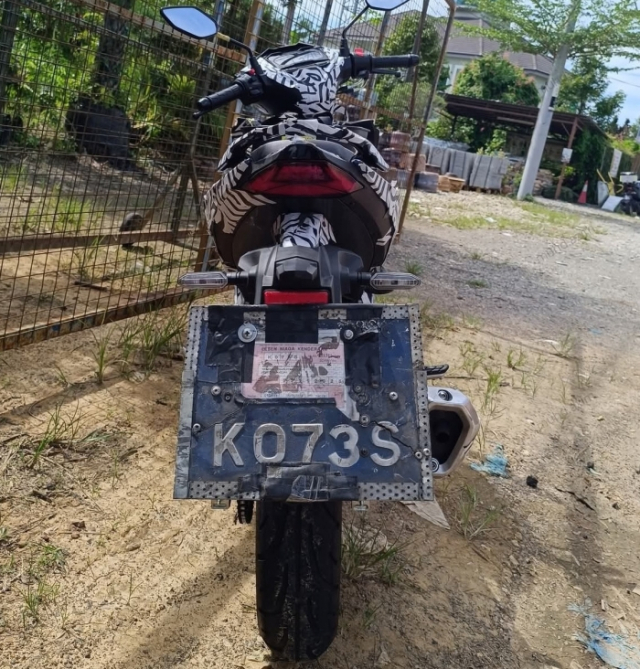 Hinh anh duoc cho la Yamaha Exciter 155 hoan toan moi khi dang chay thu nghiem tren duong pho - 5