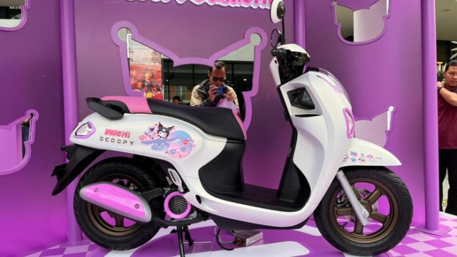 Honda Indo trinh lang Scoopy phien ban dac biet Kuromi voi phoi mau cuc ki de thuong