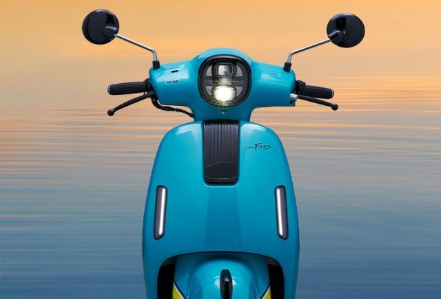 Honda NWF125 Gulf Blue Lan gio bien xanh thoi bung suc song cho dong tay ga pho thong - 4