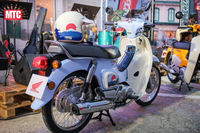 Honda ra mat Super Cub FUJISAN Limited Edition voi so luong gioi han chi 500 chiec - 6