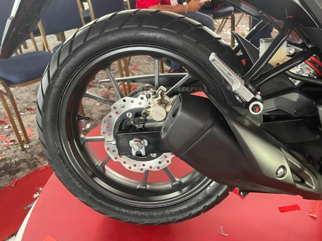 Honda tai sinh huyen thoai NX190 voi dien mao 20 Co ABS doi man hinh TFT gia chi 79 trieu Dong - 10
