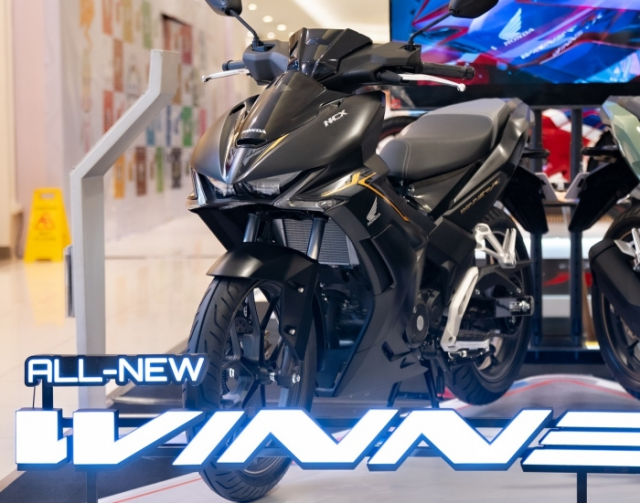 Honda Winner R len ke tai cac dai ly ben CAM voi gia ban len den hon 60 trieu Dong - 7