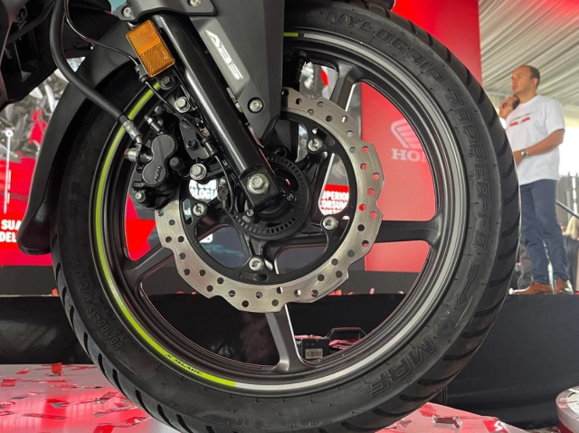 Honda xblade 160 ra mắt đèn pha robo face cực ngầu giá chỉ khoảng 55 triệu đồng - 9