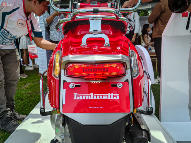 Kham pha Lambretta G350 vua duoc ban chinh hang tai Viet Nam voi gia hon 169 trieu Dong - 12