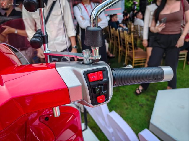 Kham pha Lambretta G350 vua duoc ban chinh hang tai Viet Nam voi gia hon 169 trieu Dong - 14