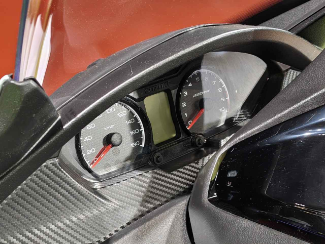 Kham pha tung ngoc ngach cua Suzuki Burgman Hydrogen chay bang Hydro tai JMS 2025 - 8