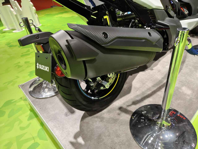 Kham pha tung ngoc ngach cua Suzuki Burgman Hydrogen chay bang Hydro tai JMS 2025 - 12