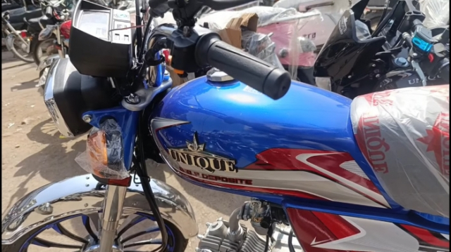 Kham pha UD 70 Blue Edition 2026 Mau xe con tay co gia ban cuc re chi 12 trieu Dong