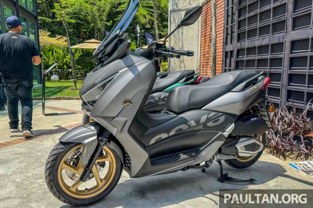 Mau xe tay ga 250cc gia chi gan 79 trieu Dong vua ra mat o Malaysia co gi dac biet - 23