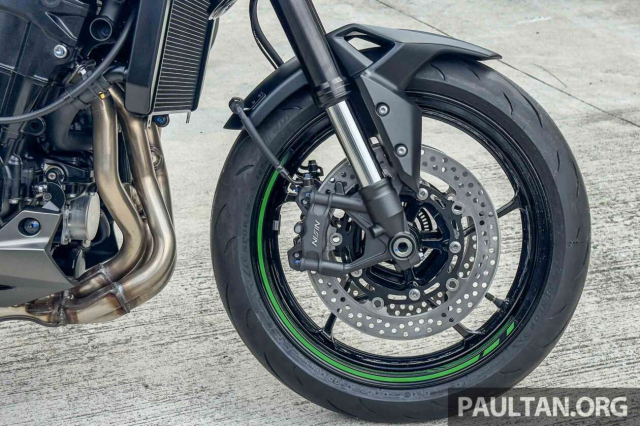 Ra mat Kawasaki Z900 2026 Chien binh Sugomi the he moi tinh te hon du dan hon - 4