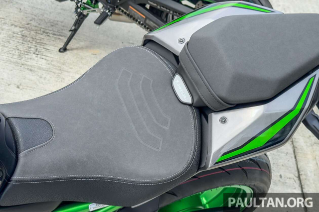 Ra mat Kawasaki Z900 2026 Chien binh Sugomi the he moi tinh te hon du dan hon - 17