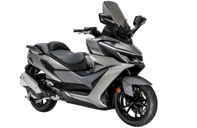 SYM Cruisym 400i 2026 chiec tay ga maxi moi o Malaysia lieu co dang mong cho
