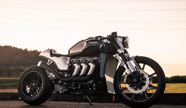 Triumph Rocket 3 cua CW Zon Khi ga khong lo biet nhay mua